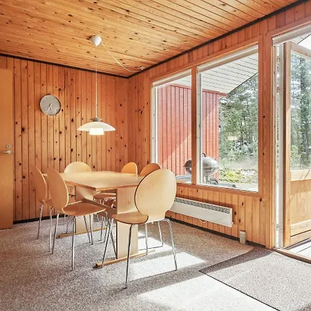 Ferienhaus 6 Person In Aakirkeby *